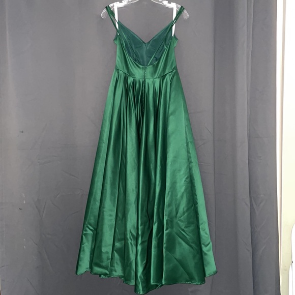 JJ’s House A-Line V-neck Floor-Length Satin Prom Dresses #234432 green size 4 - Picture 4 of 7